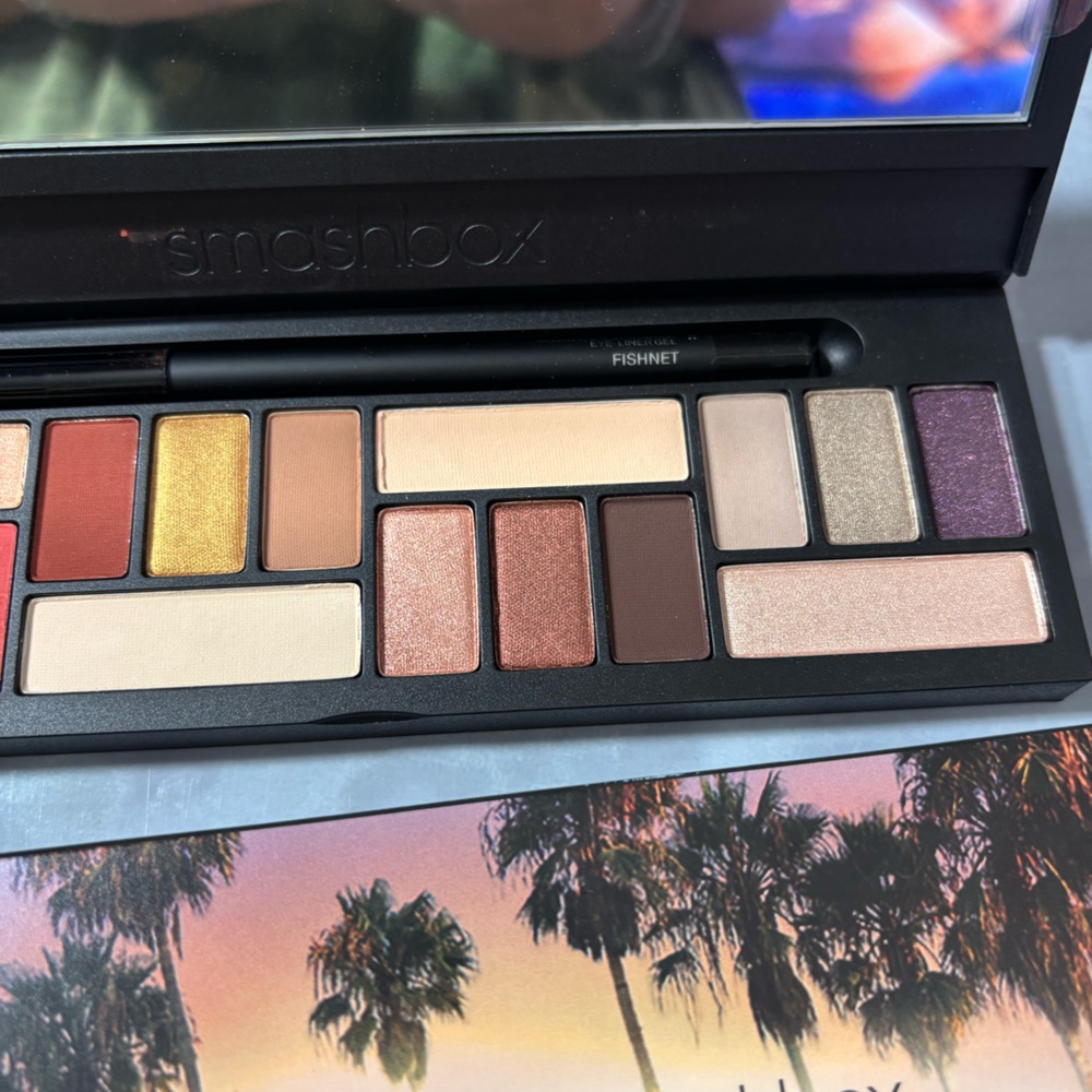 Mixed Makeup Bundle - Picture 6 of 16